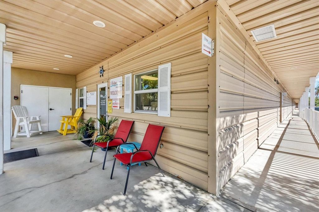 Photo of 1780 Phillippi Shores Drive #E1-46, Sarasota, FL 34231 (MLS # A4656391)