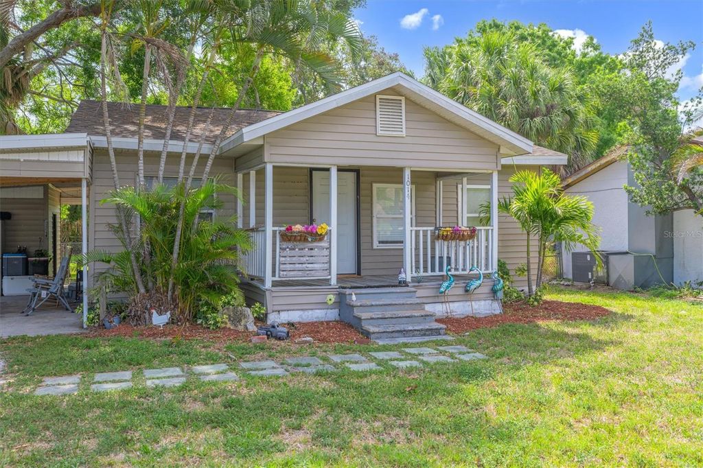 Photo of 1014 27th Avenue W, Palmetto, FL 34221 (MLS # A4691949)
