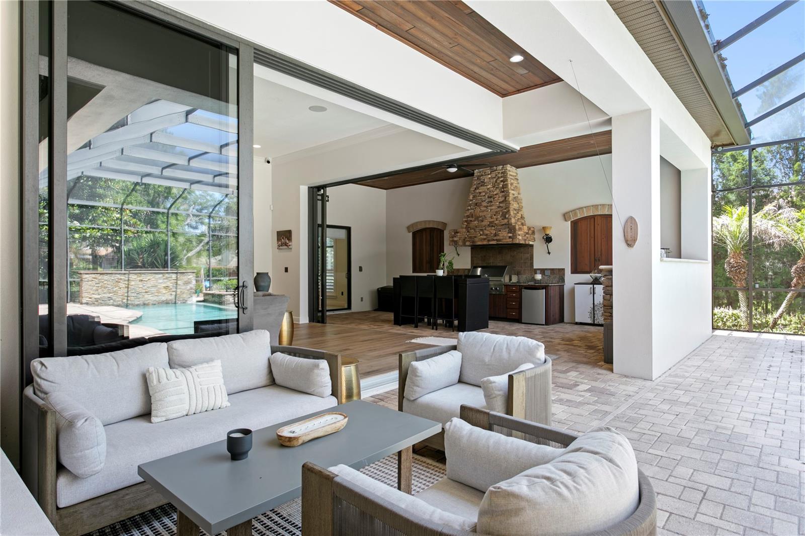 FISHHAWK RANCH - Residential