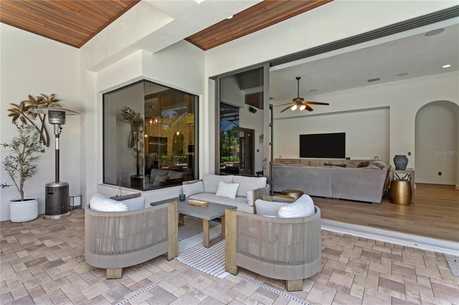 FISHHAWK RANCH - Residential