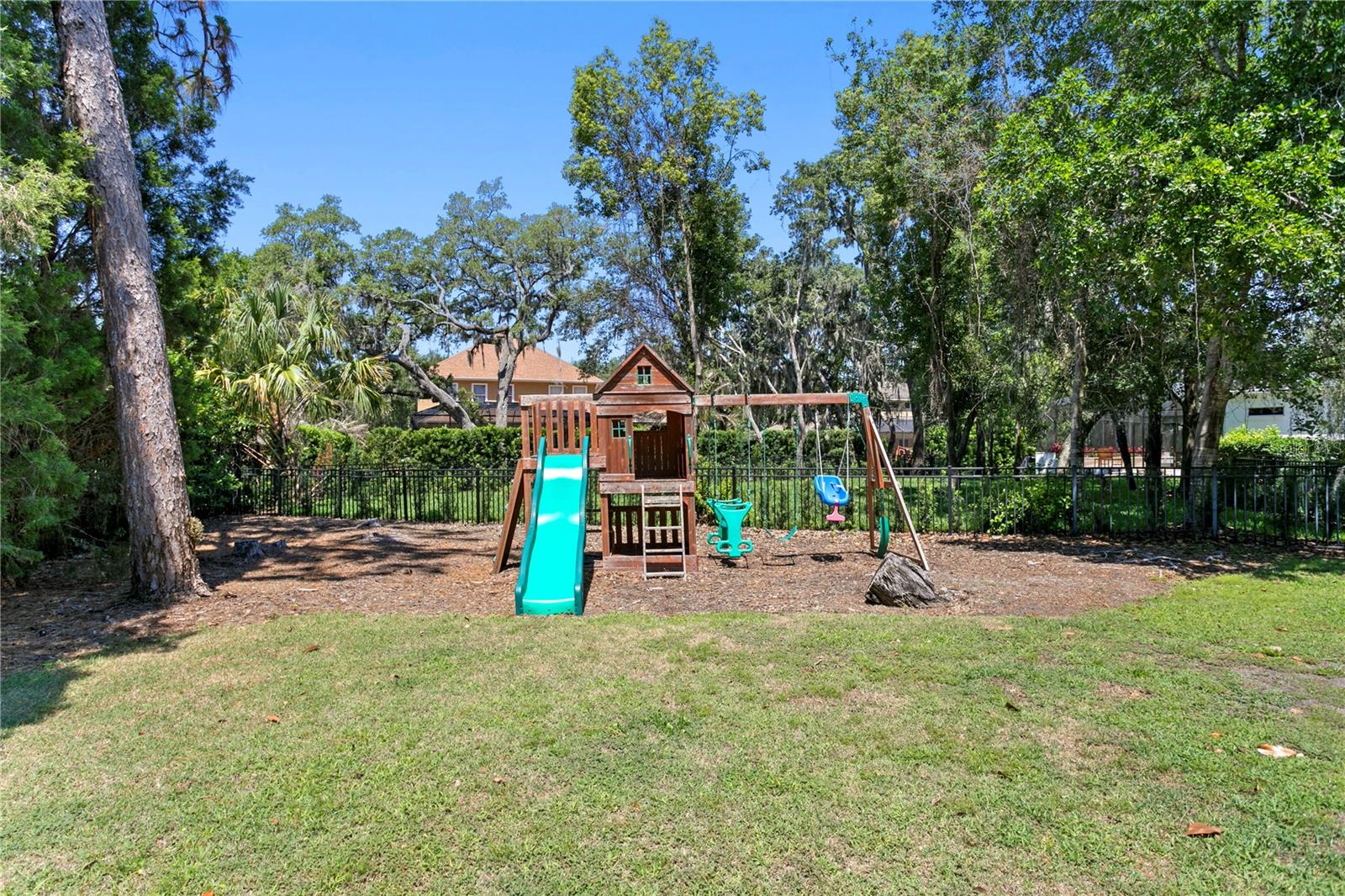 FISHHAWK RANCH - Residential