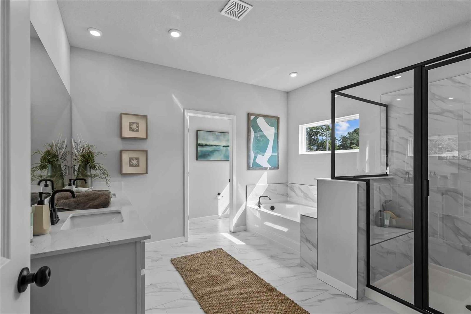 RESERVE EAST - Residential