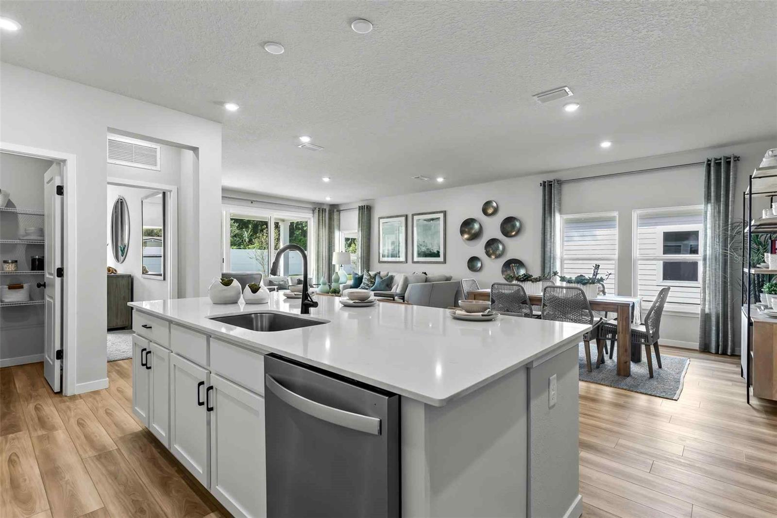 RESERVE EAST - Residential