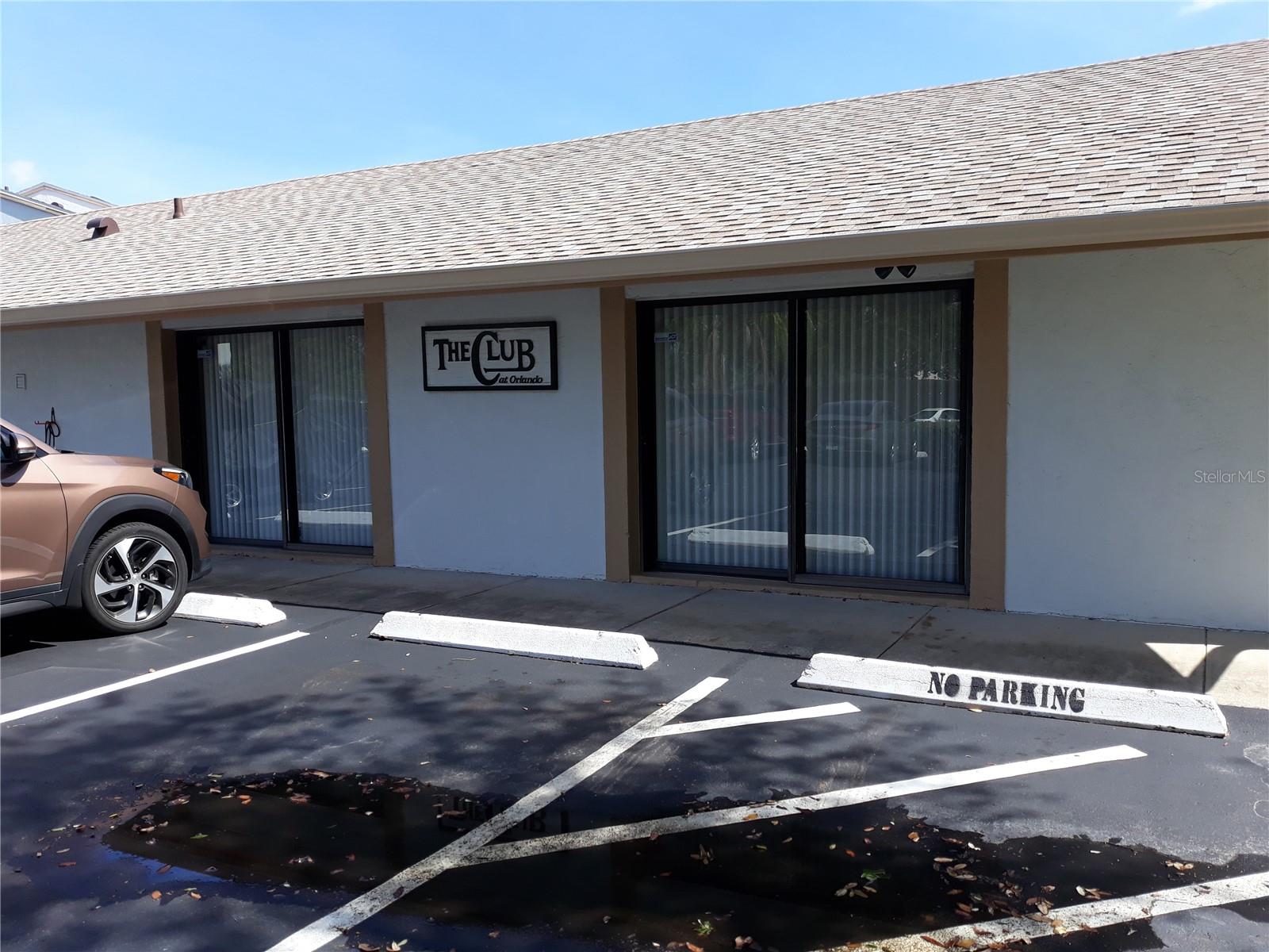 CLUB AT ORLANDO PH 08 - Residential Lease