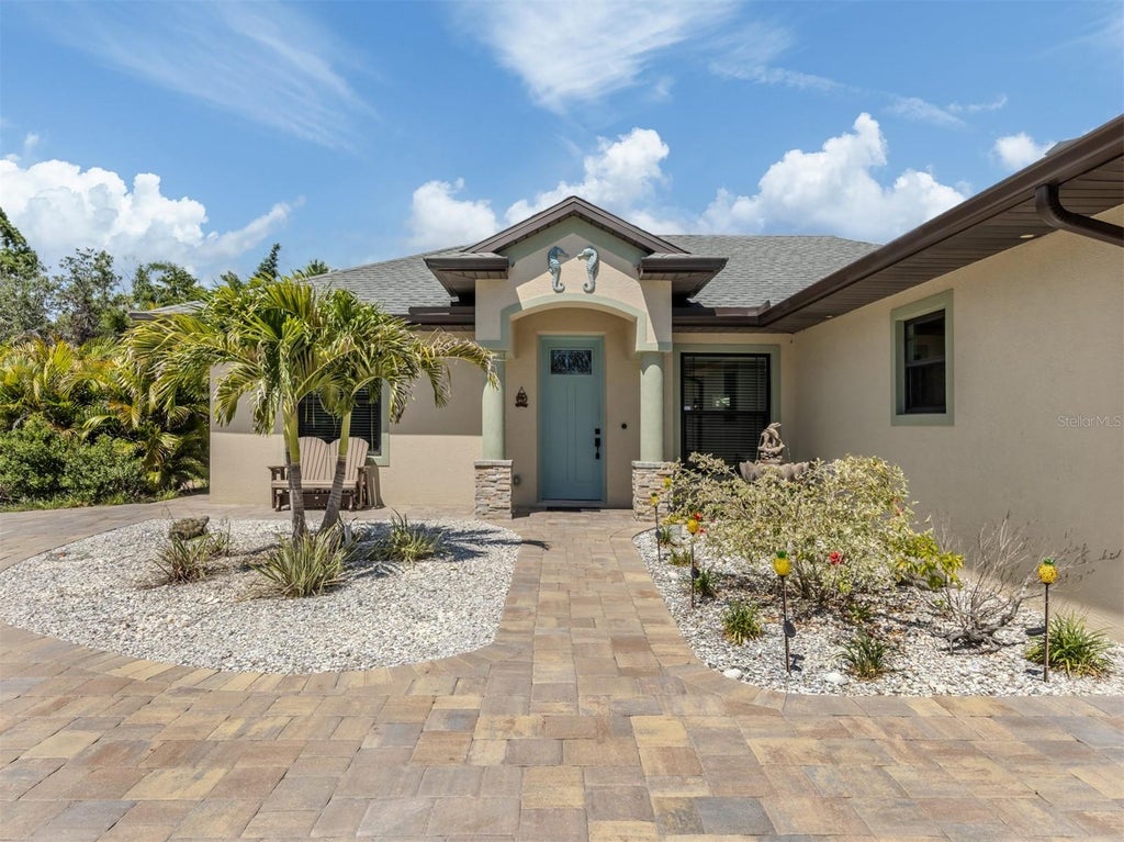 Photo of 2565 Lemon Avenue, Englewood, FL 34223 (MLS # N6144729)