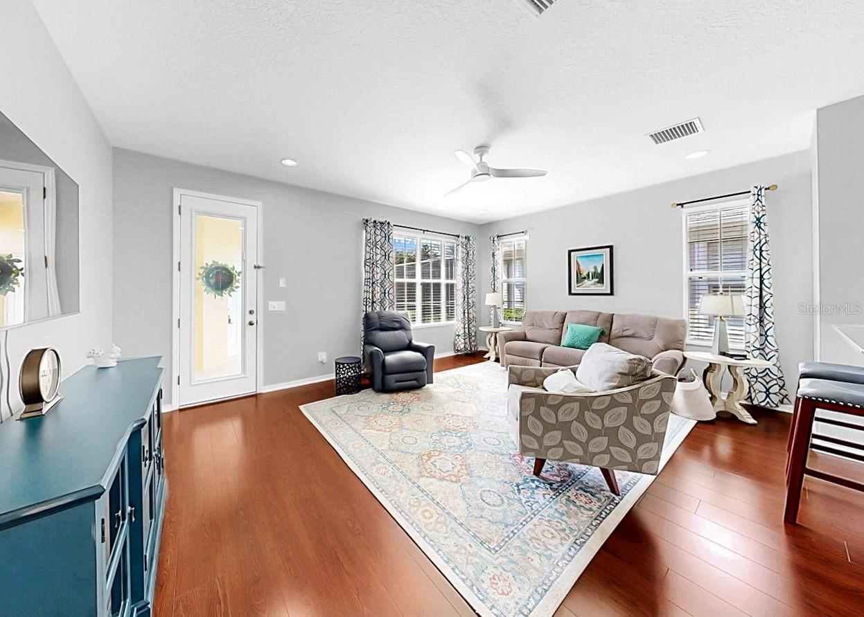 MIRABAY PRCL 7 PH 1 - Residential