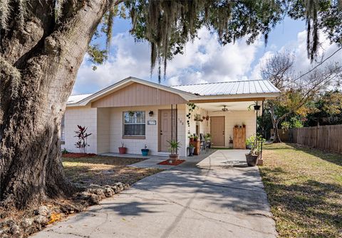 A home in SEBRING