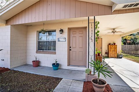 A home in SEBRING