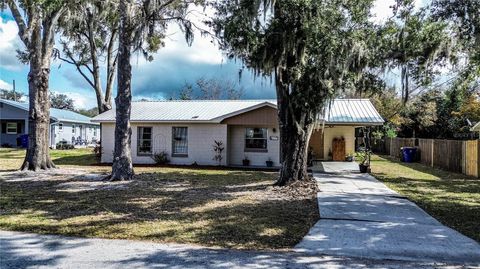 A home in SEBRING