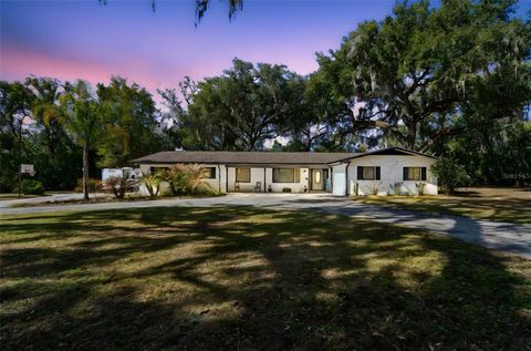 Photo of 13550 11th Street, Dade City, FL 33525 (MLS # TB8471488)