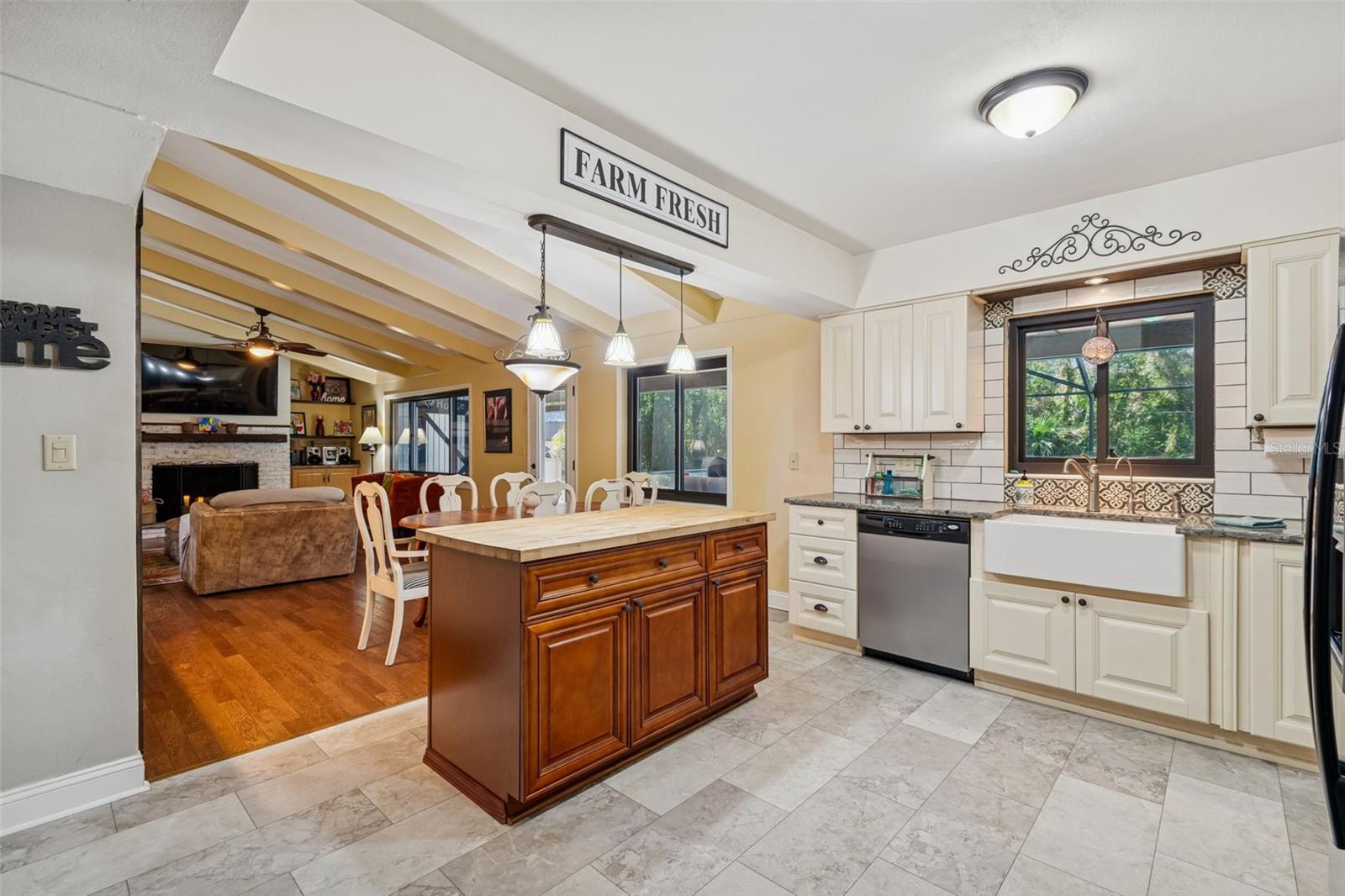 MILLS ESTATES - Residential