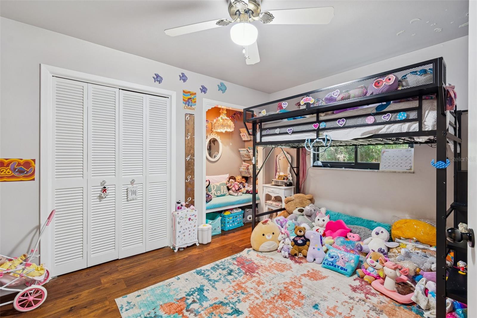 MILLS ESTATES - Residential