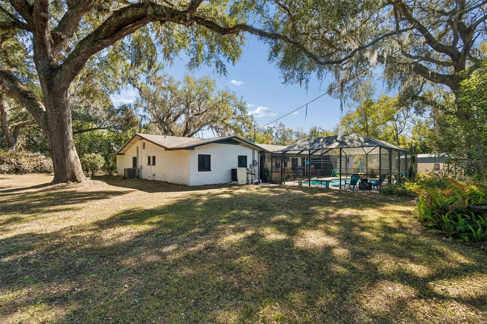 MILLS ESTATES - Residential