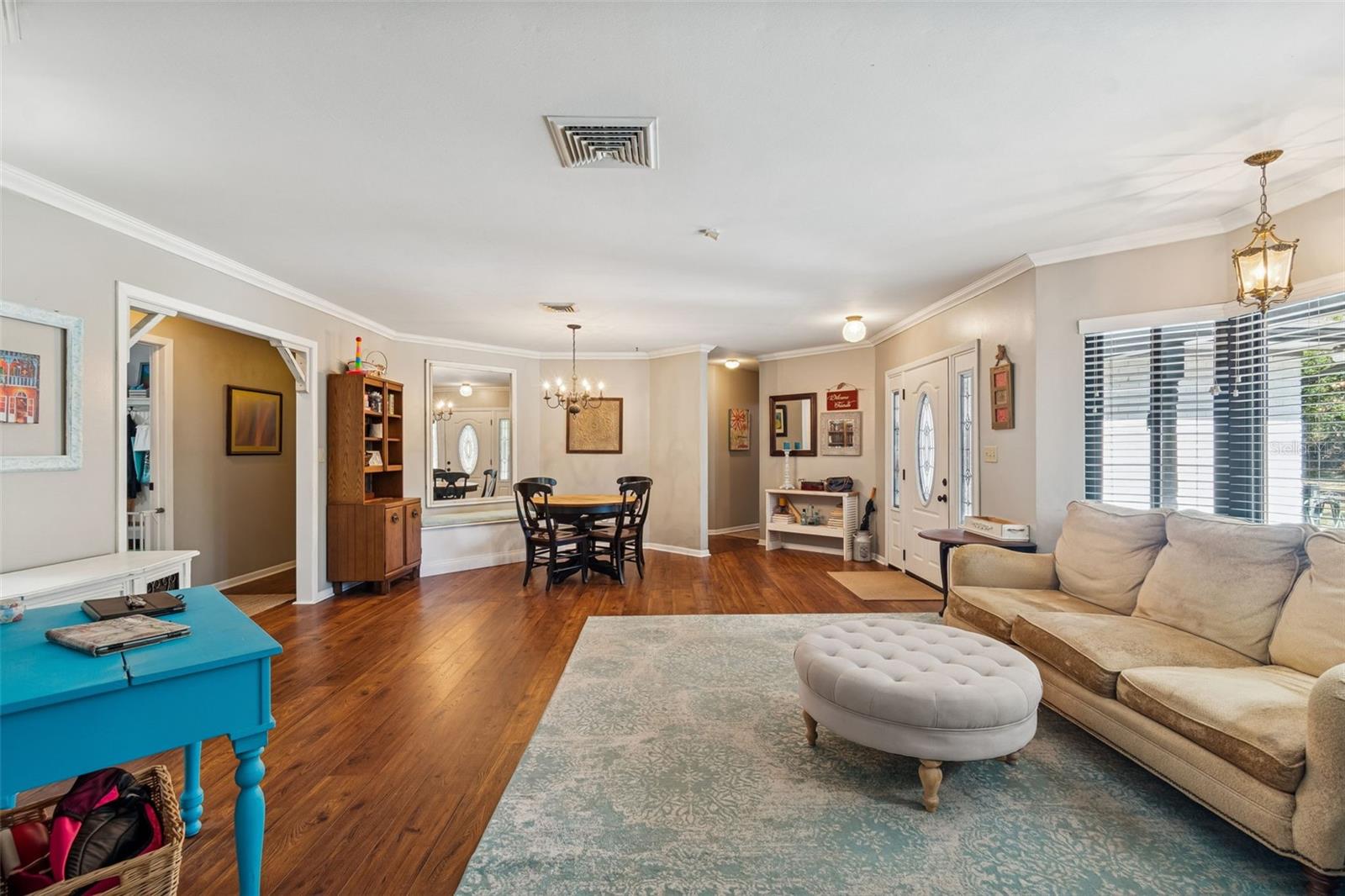 MILLS ESTATES - Residential