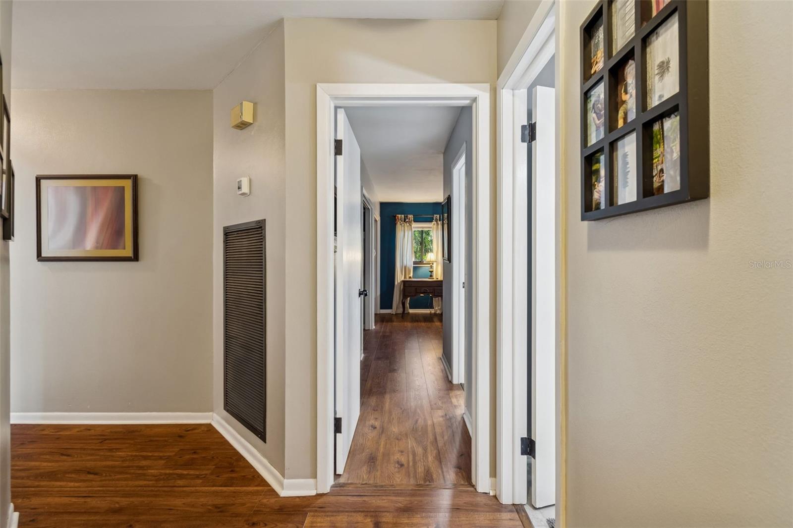 MILLS ESTATES - Residential