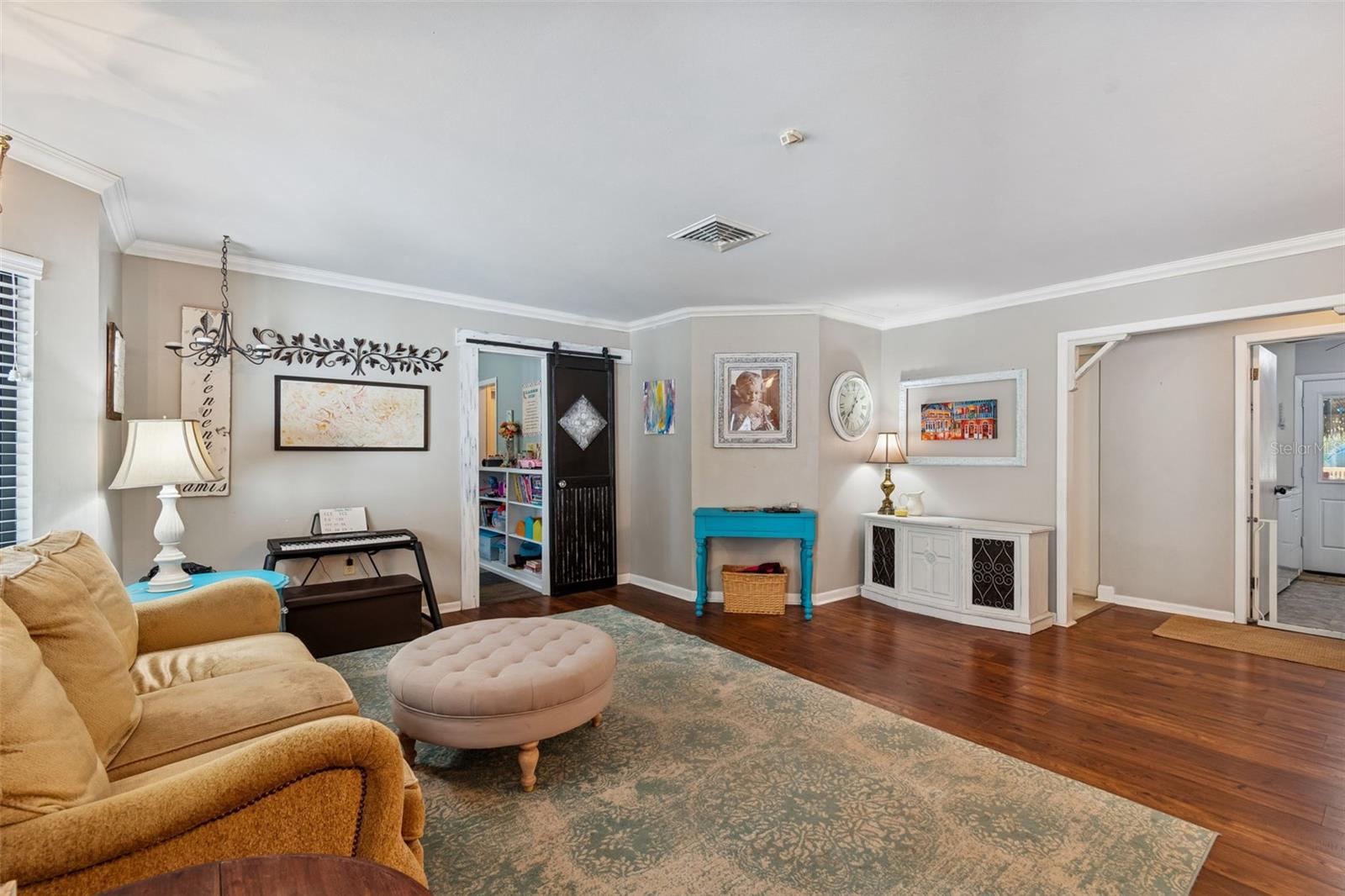 MILLS ESTATES - Residential