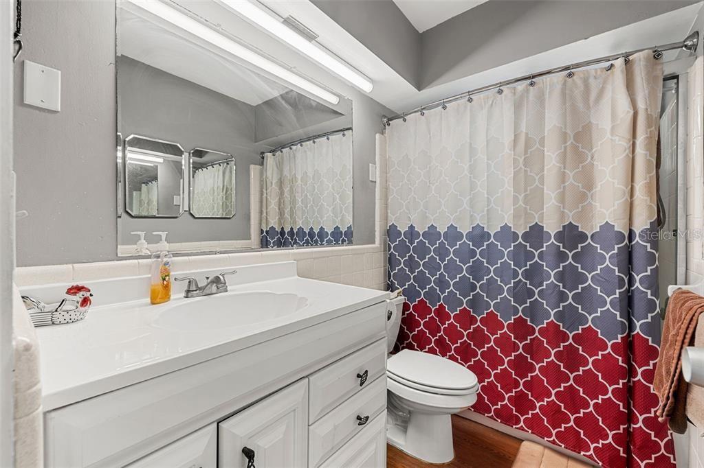 RIDGEWOOD GROVES - Residential