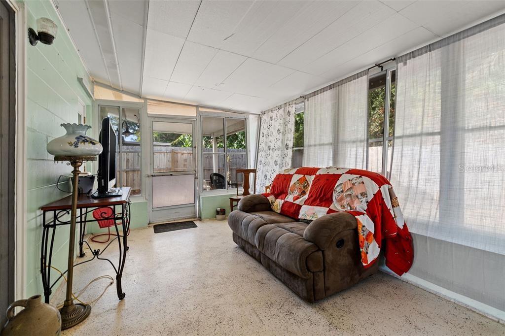 RIDGEWOOD GROVES - Residential