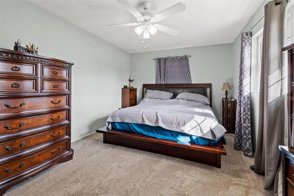 RIDGEWOOD GROVES - Residential