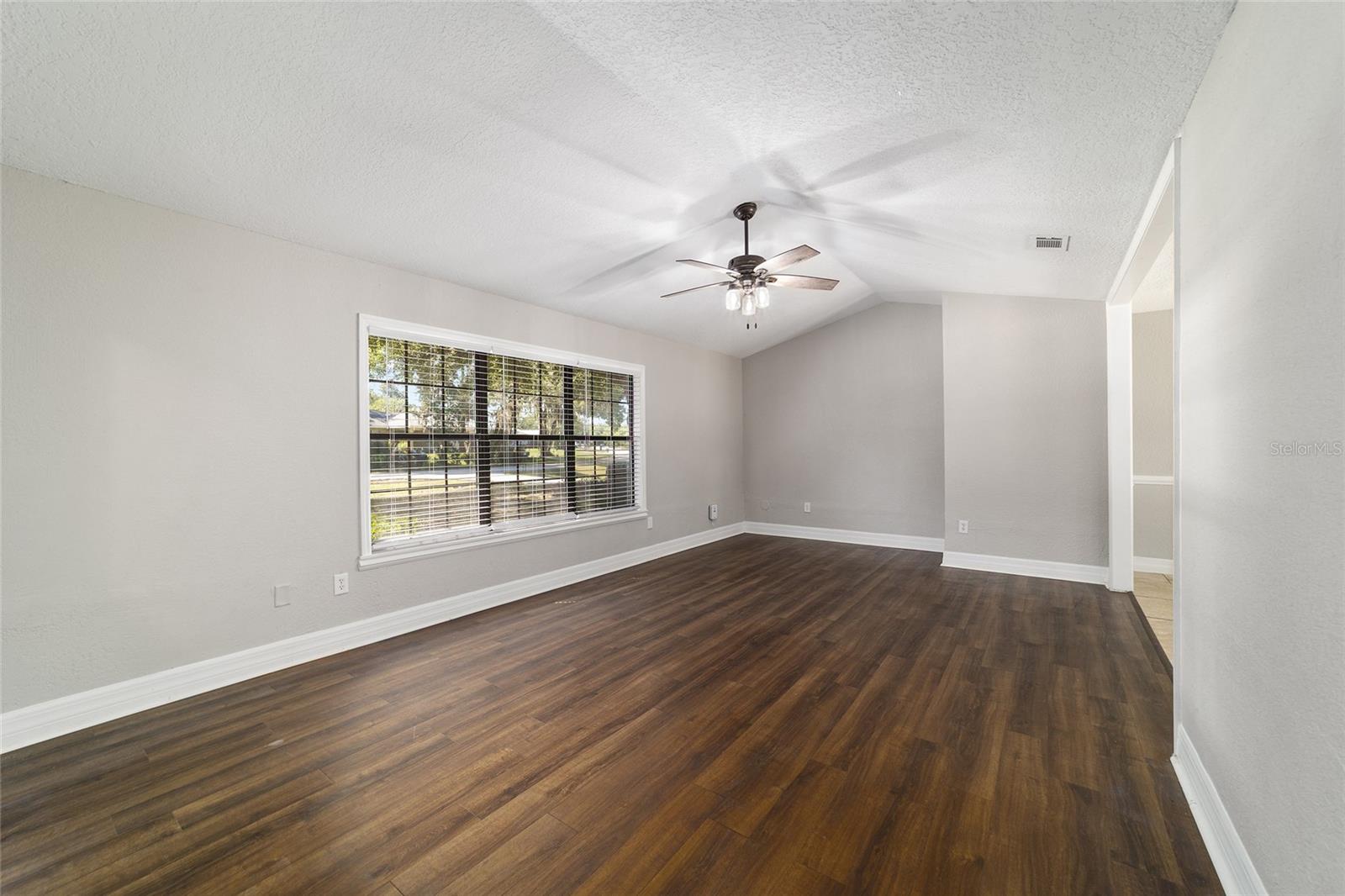 35 PINE CIRCLE