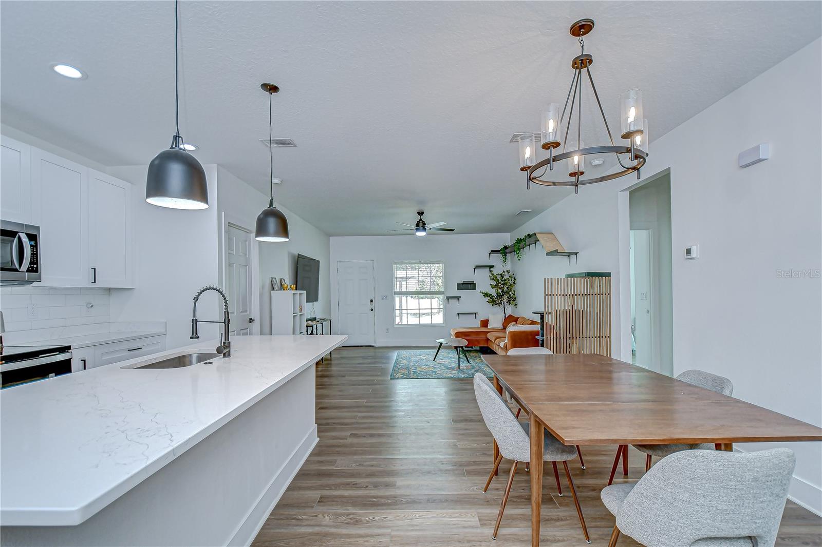 VINSETTA PARK ANNEX - Residential Lease