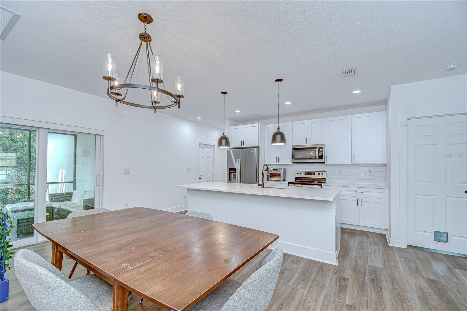 VINSETTA PARK ANNEX - Residential Lease