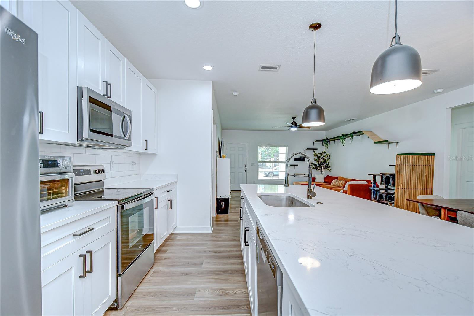 VINSETTA PARK ANNEX - Residential Lease