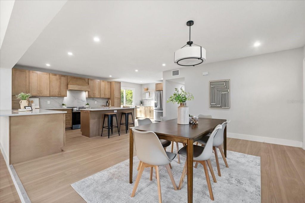 Photo of 5612 Ridgeway Drive, Orlando, FL 32819 (MLS # O6363338)