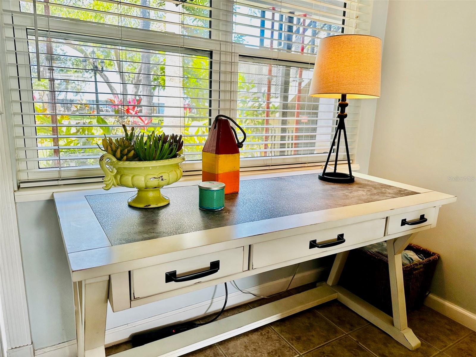 VICTORIA THE CONDO - Residential