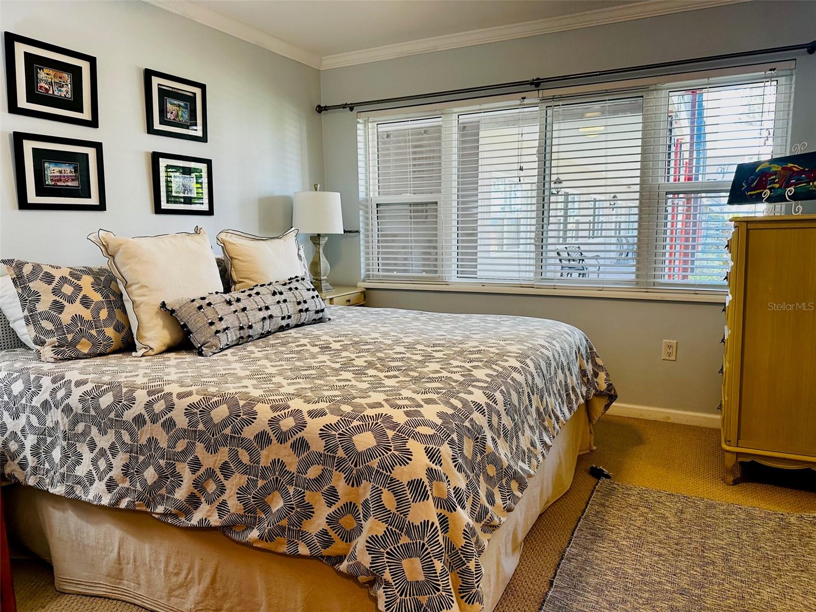 VICTORIA THE CONDO - Residential