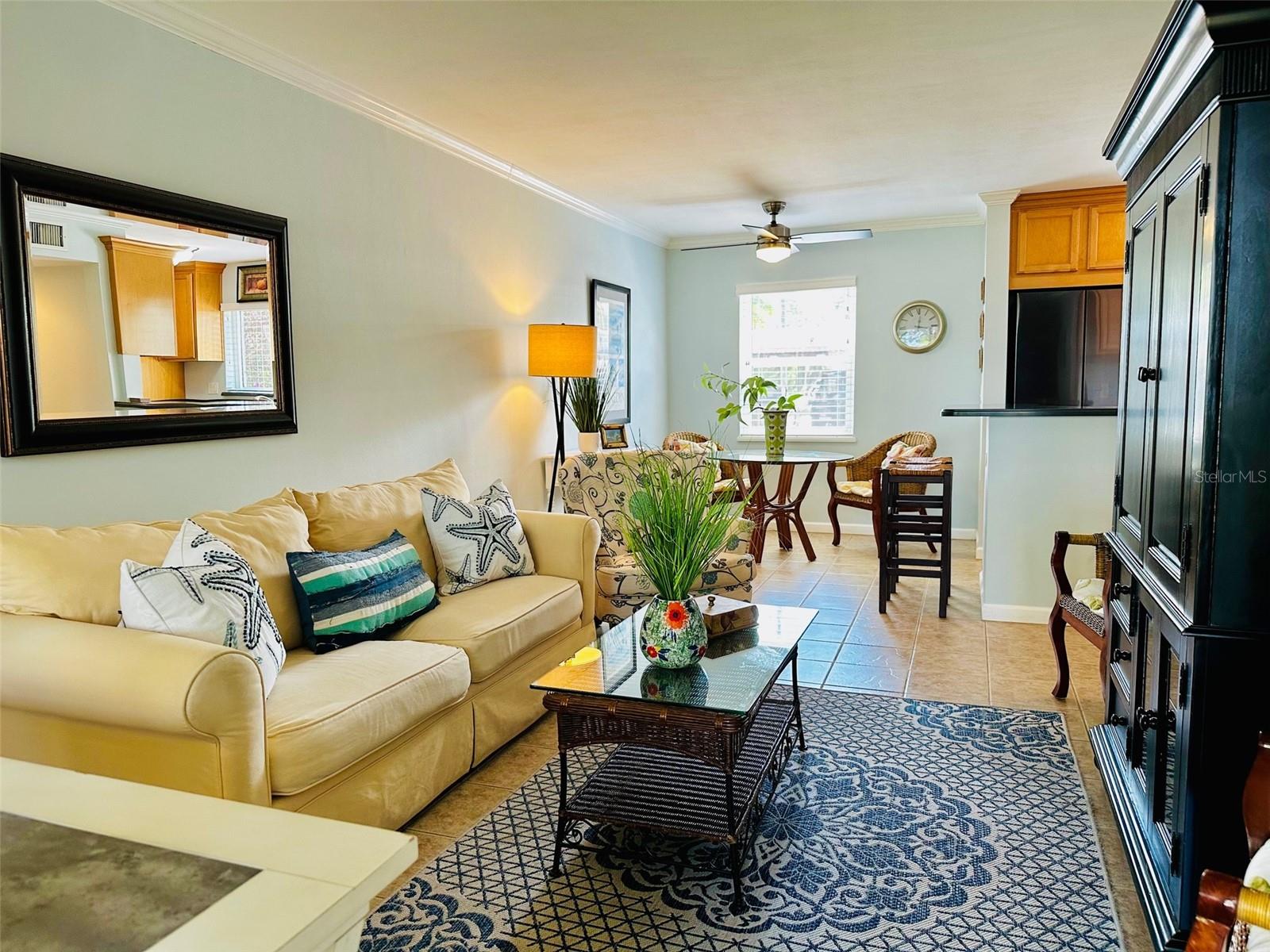 VICTORIA THE CONDO - Residential