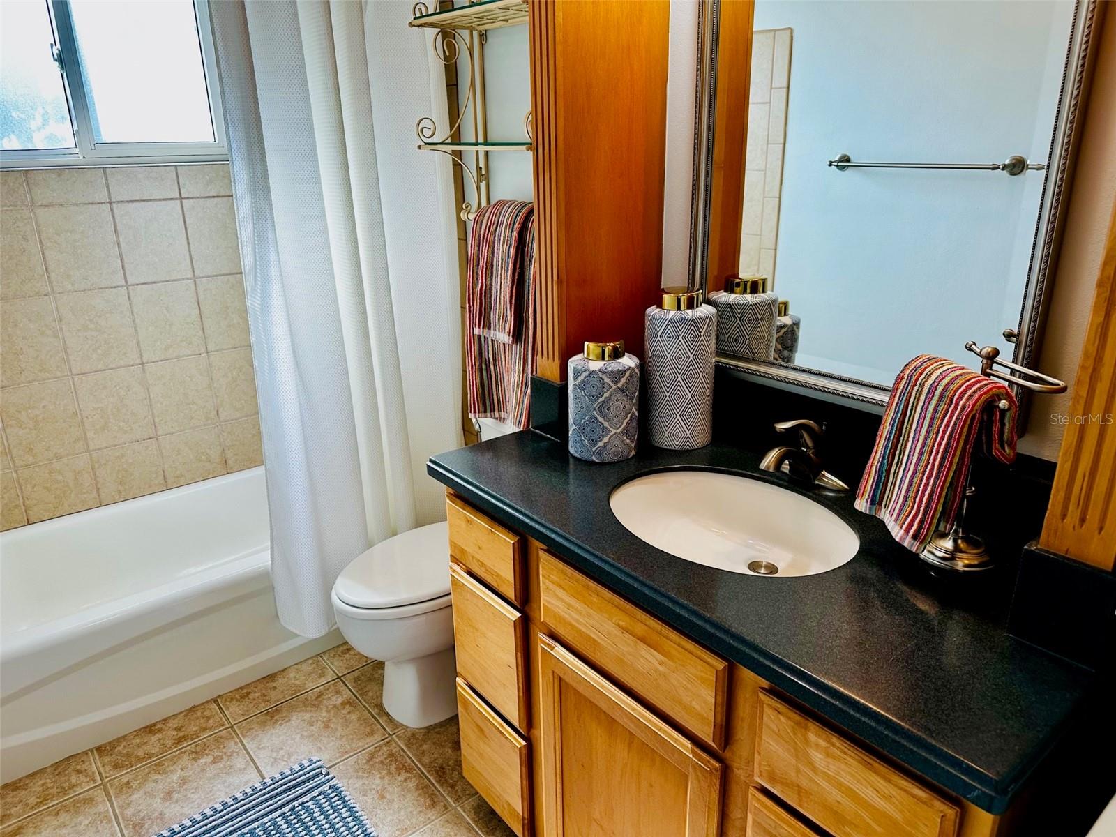 VICTORIA THE CONDO - Residential