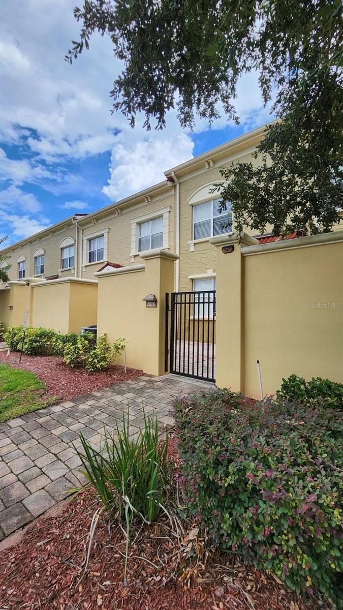 2616 BELLA VISTA DRIVE