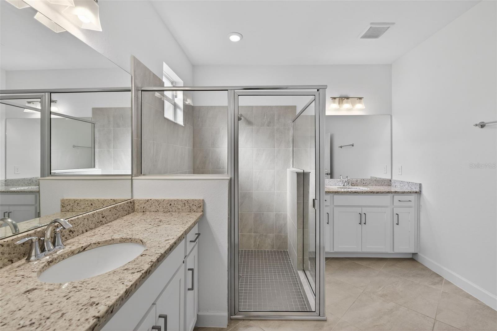 RIVER HALL COUNTRY CLUB PH 2 - Residential