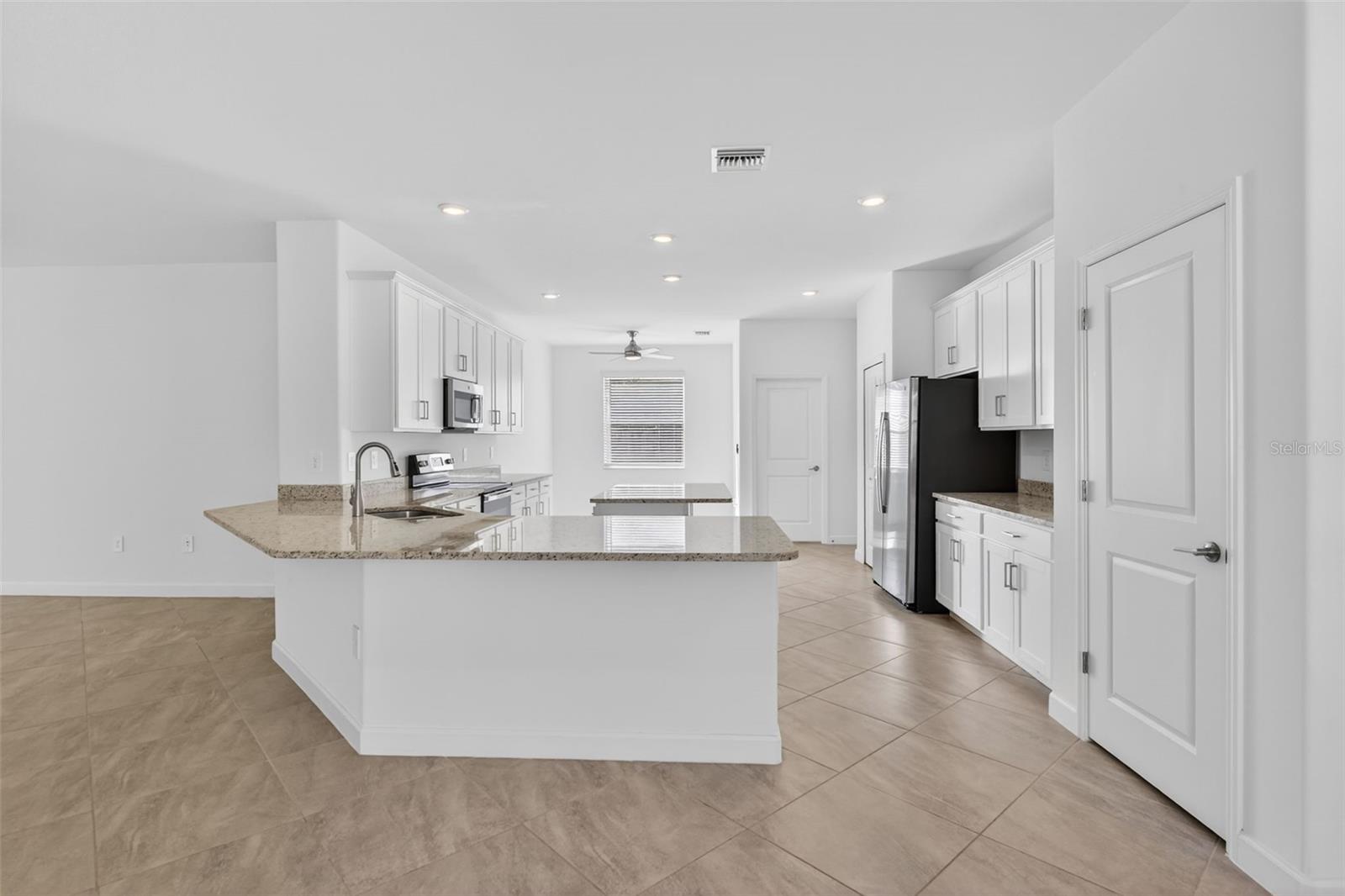 RIVER HALL COUNTRY CLUB PH 2 - Residential