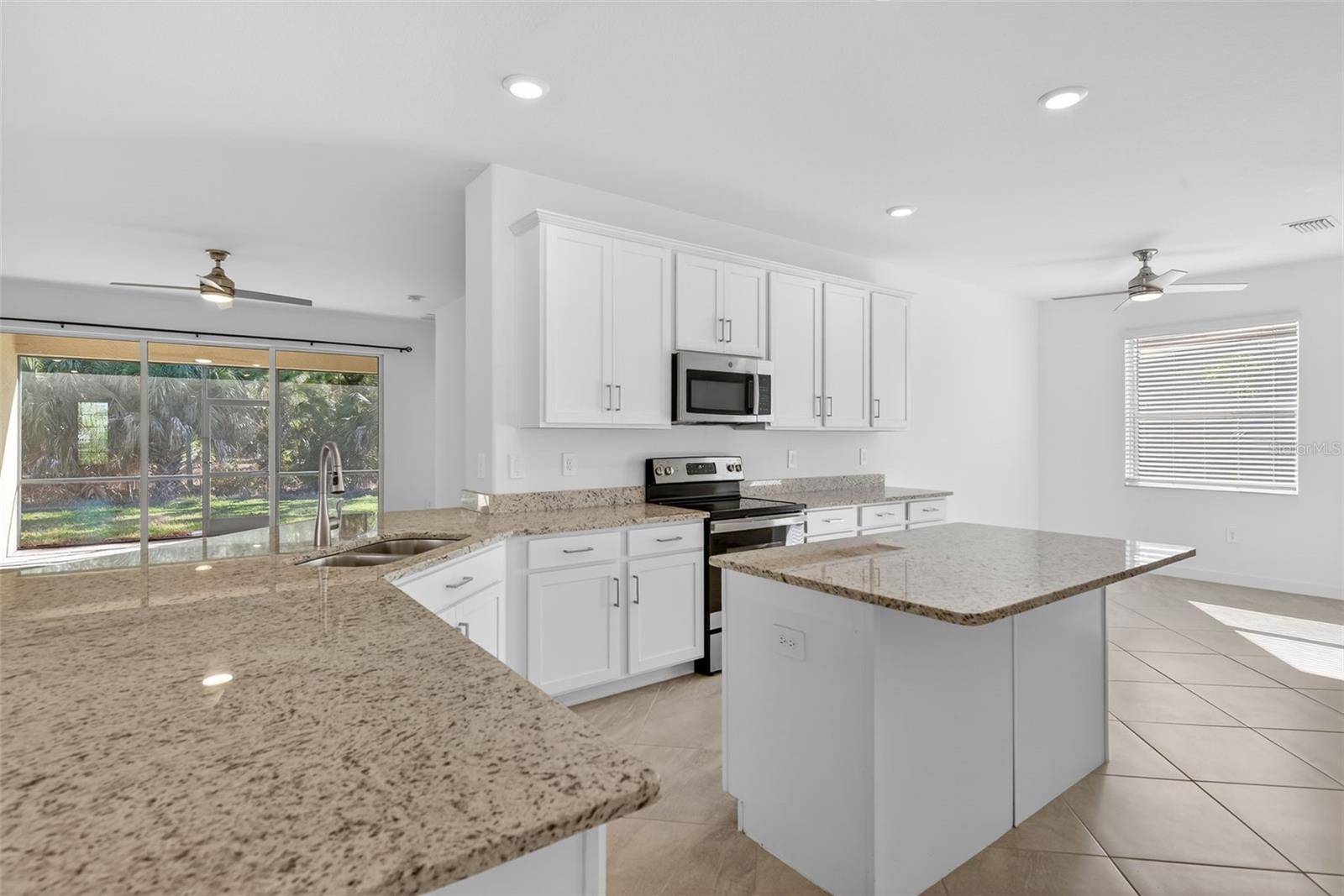 RIVER HALL COUNTRY CLUB PH 2 - Residential