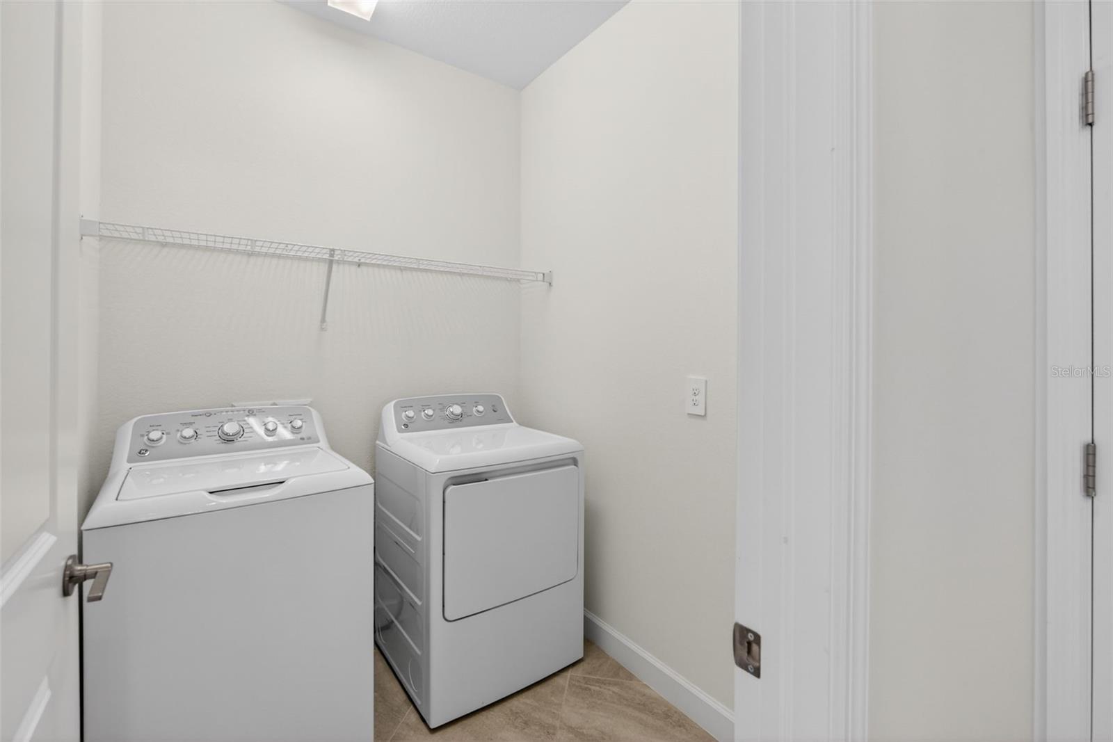 RIVER HALL COUNTRY CLUB PH 2 - Residential