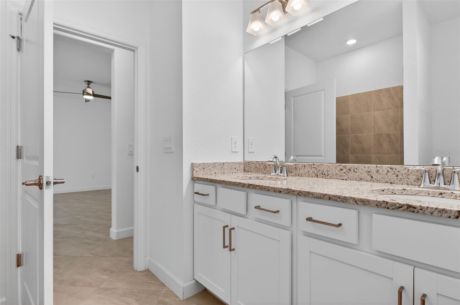 RIVER HALL COUNTRY CLUB PH 2 - Residential