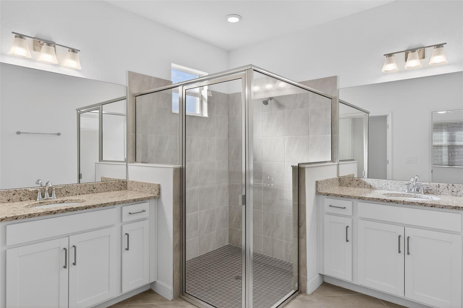 RIVER HALL COUNTRY CLUB PH 2 - Residential