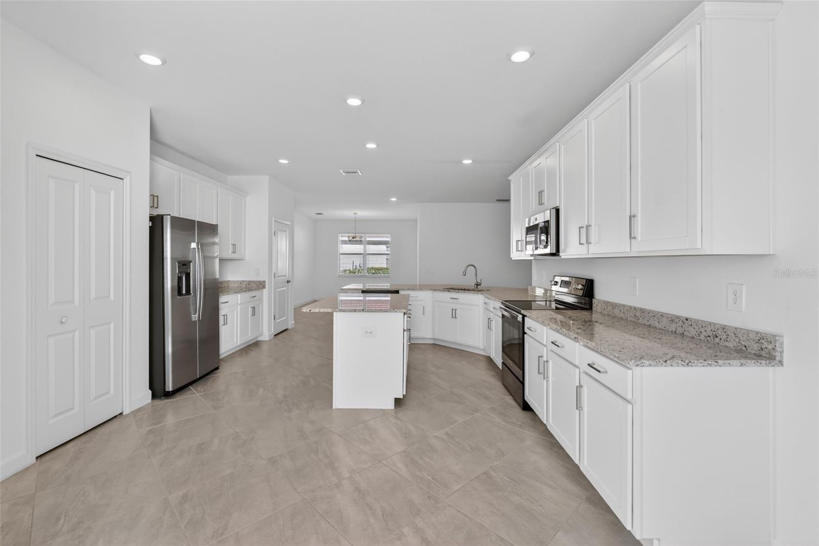 RIVER HALL COUNTRY CLUB PH 2 - Residential