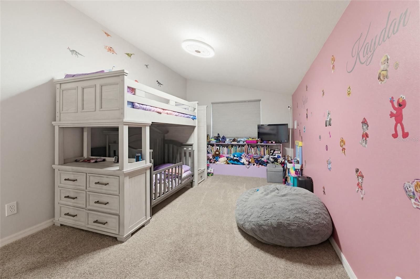 CAMELOT WOODS PH 02 - Residential
