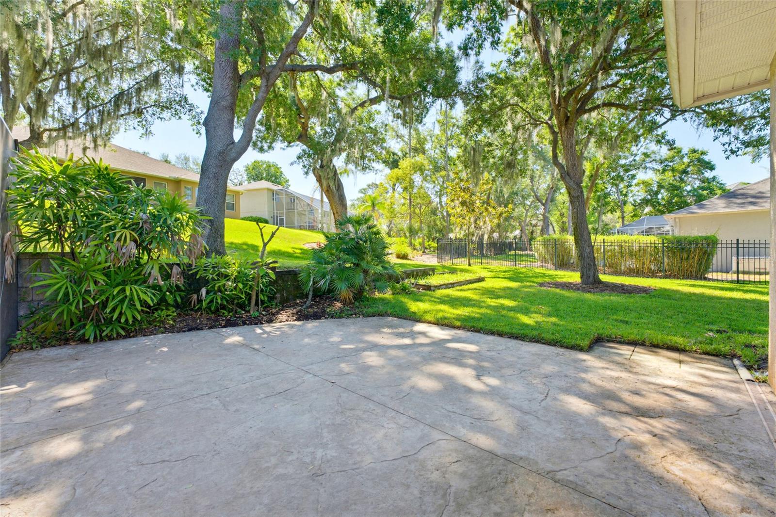 CAMELOT WOODS PH 02 - Residential