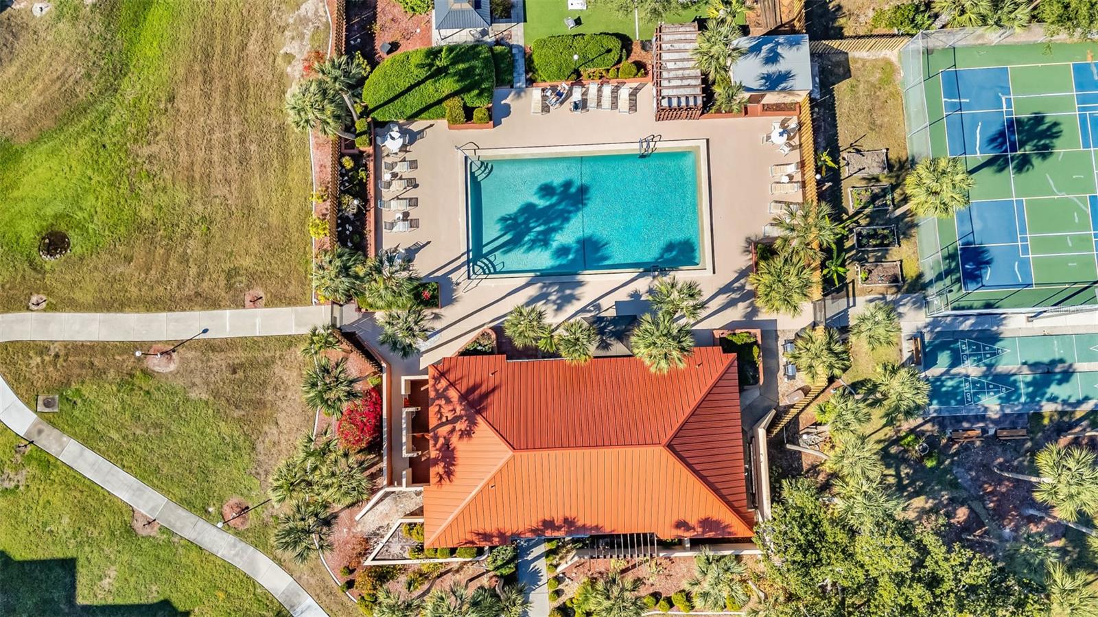 PROMENADES WEST - Residential