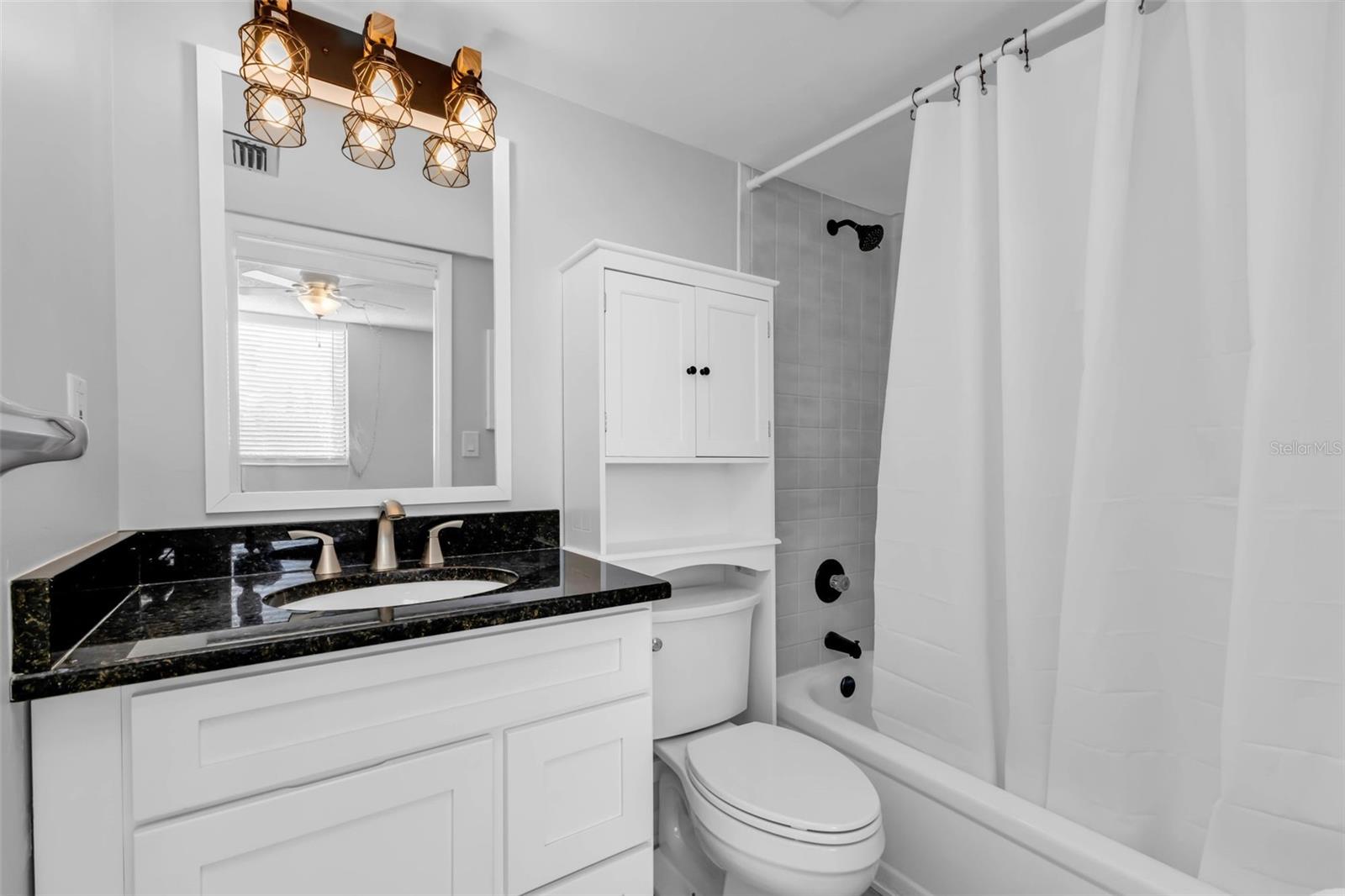 PROMENADES WEST - Residential