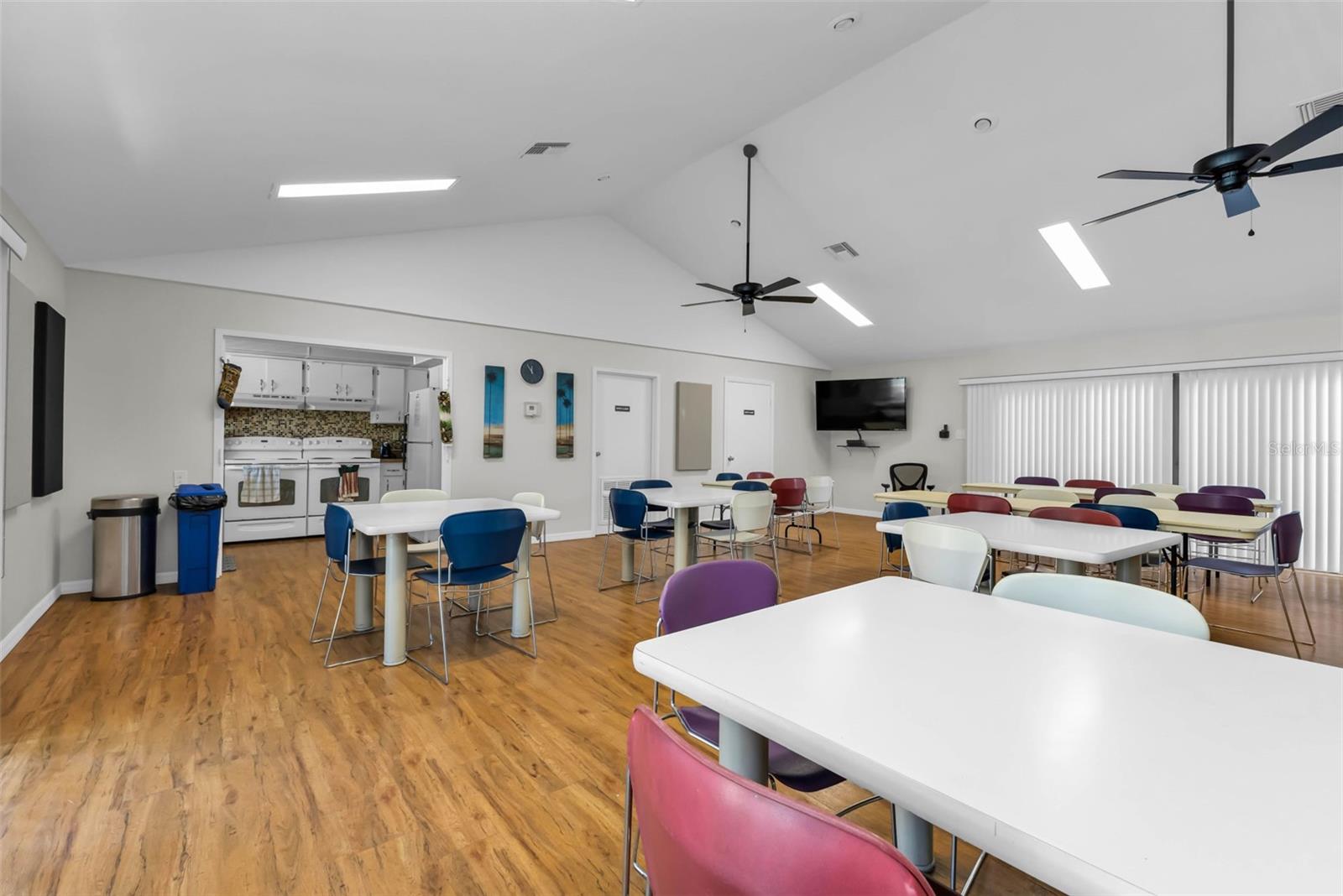 PROMENADES WEST - Residential