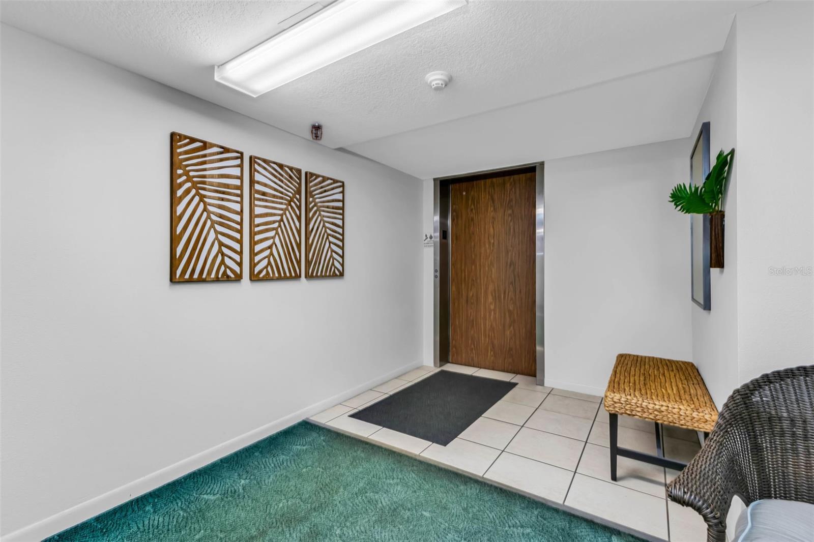 PROMENADES WEST - Residential