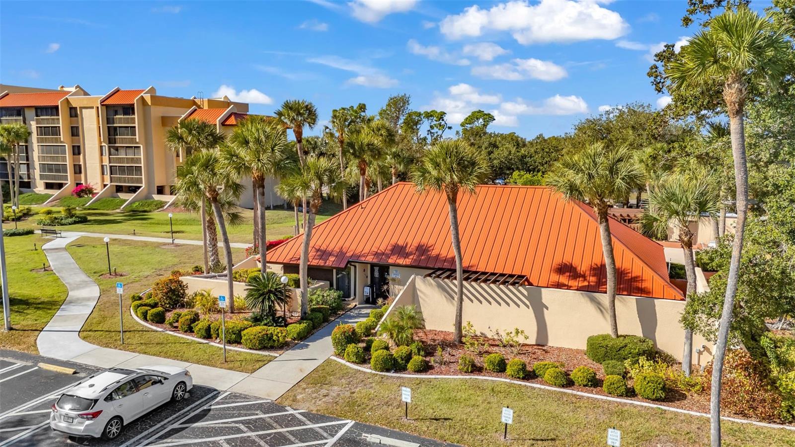 PROMENADES WEST - Residential