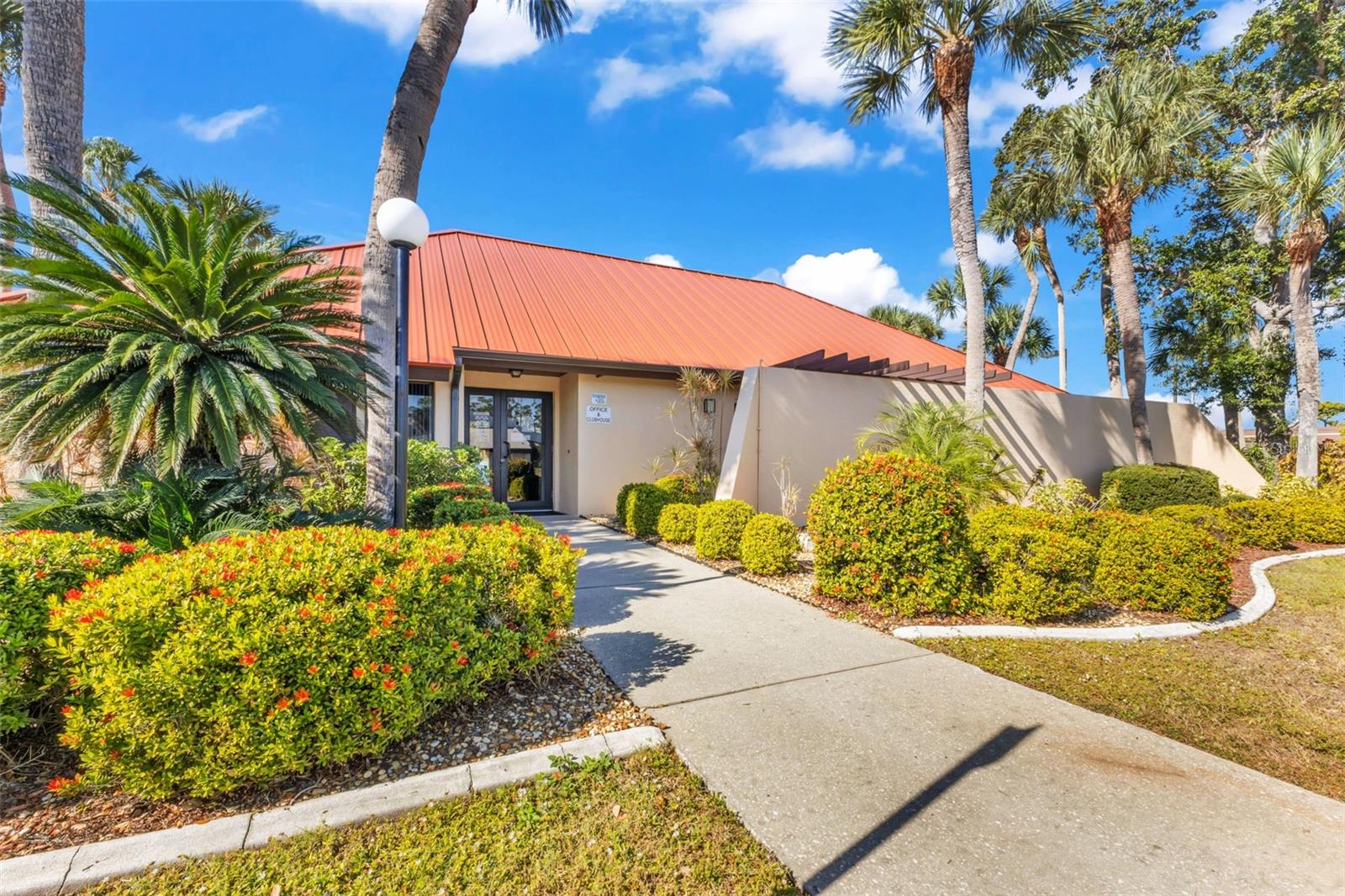 PROMENADES WEST - Residential