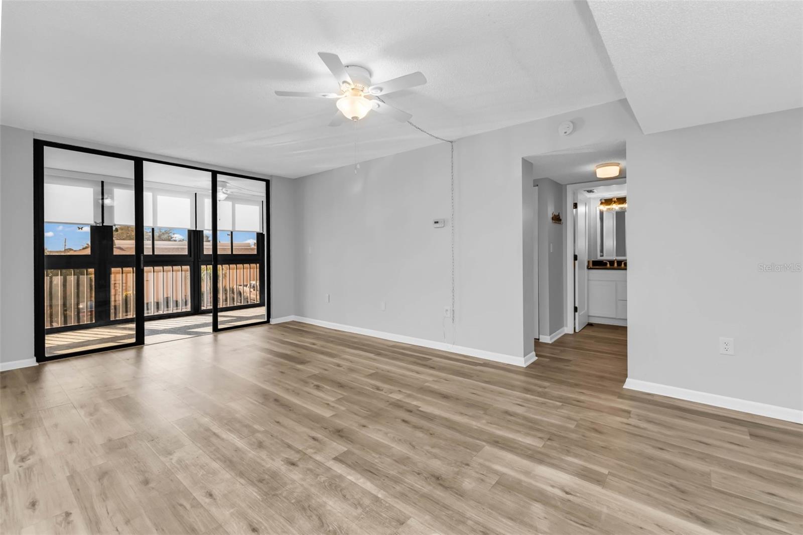 PROMENADES WEST - Residential