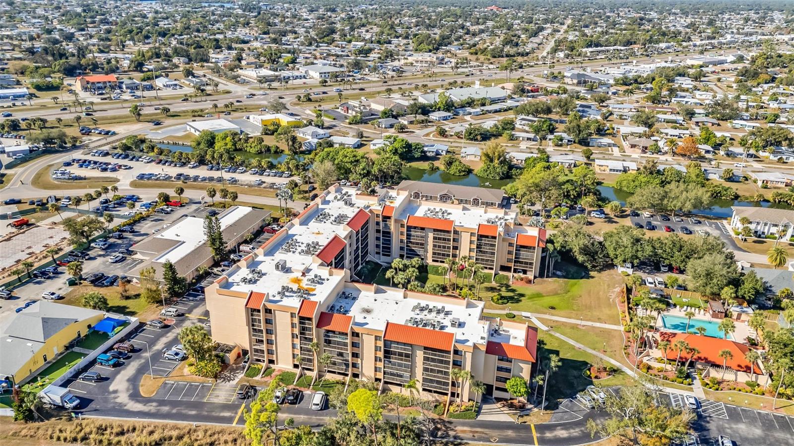 PROMENADES WEST - Residential